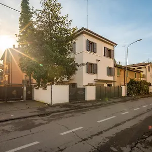 J-guest House Reggio nell'Emilia