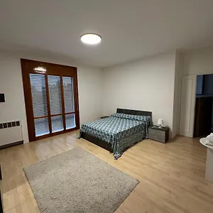 Olimpia House - Accoglienti In Posizione Strategica Reggio nell'Emilia