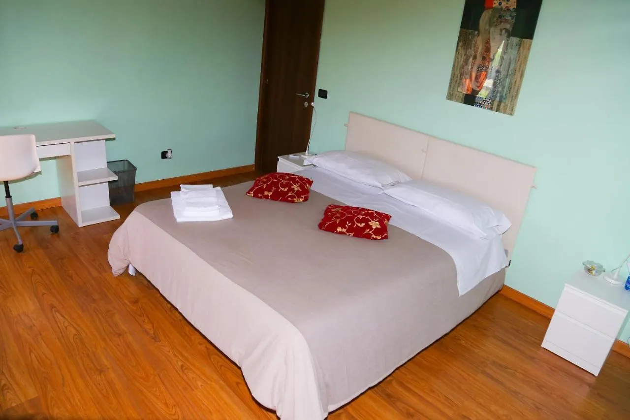 Guest House Beethoven Reggio Emilia Italy